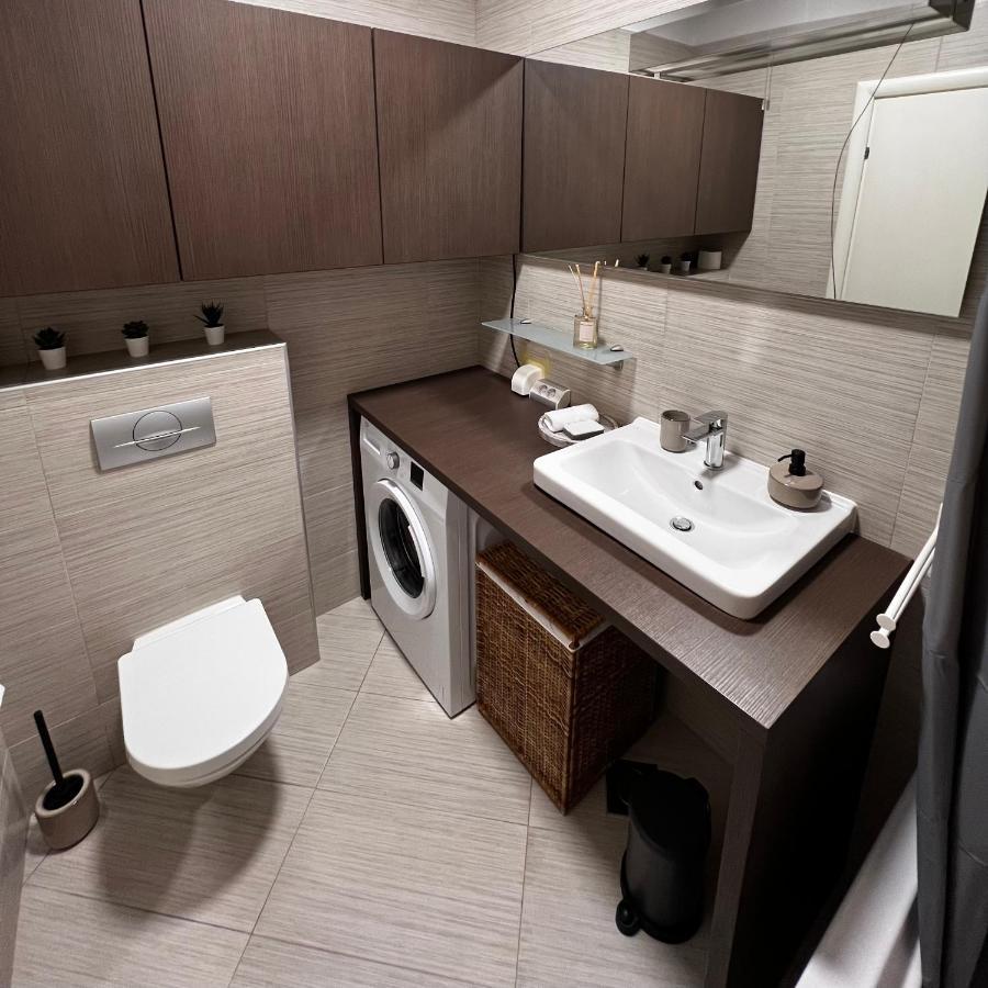 Maestral Living Studio Apartment Zagreb Exterior foto